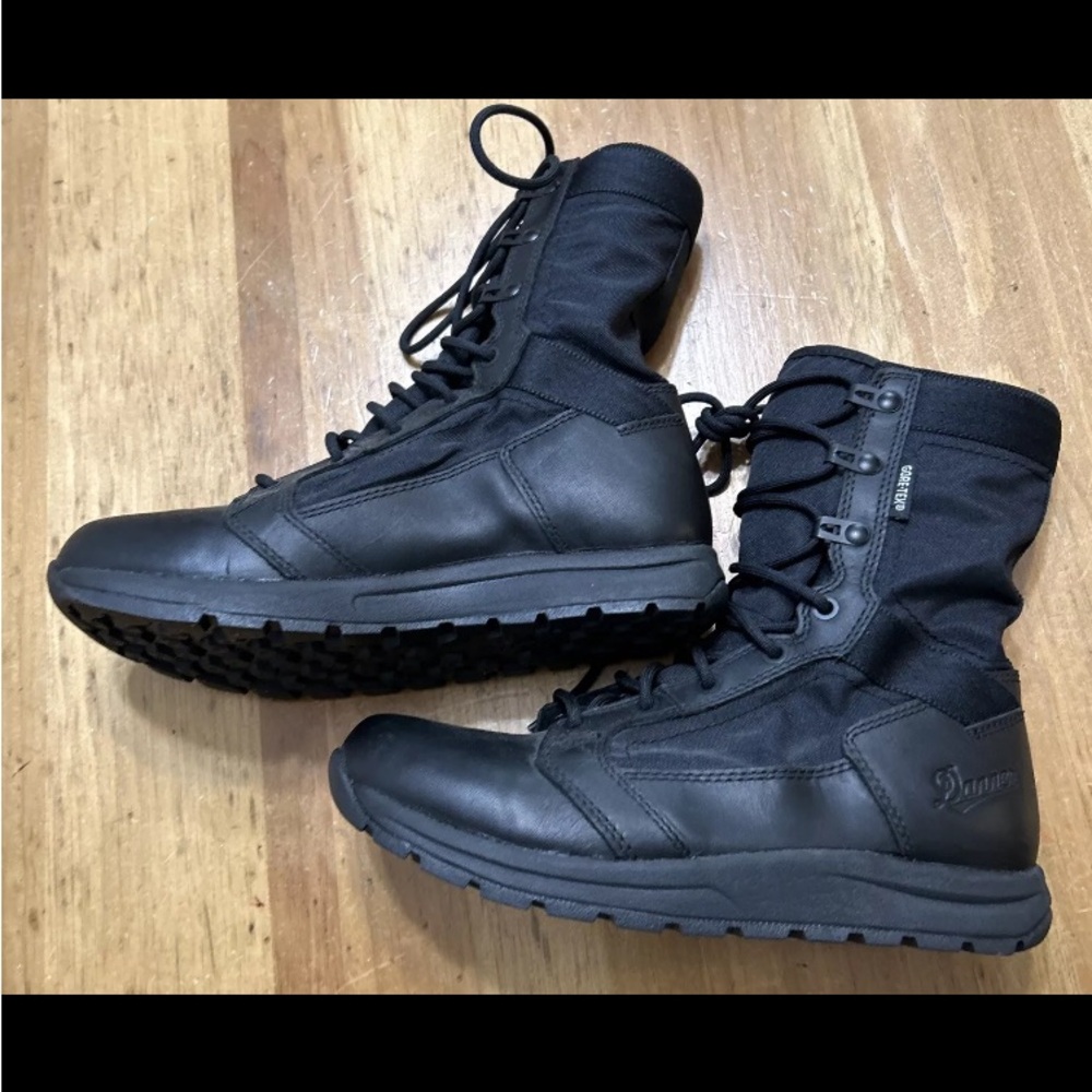 SOLD - Danner Tachyon GORE-TEX Tactical Duty Boots - Picture 3 of 10